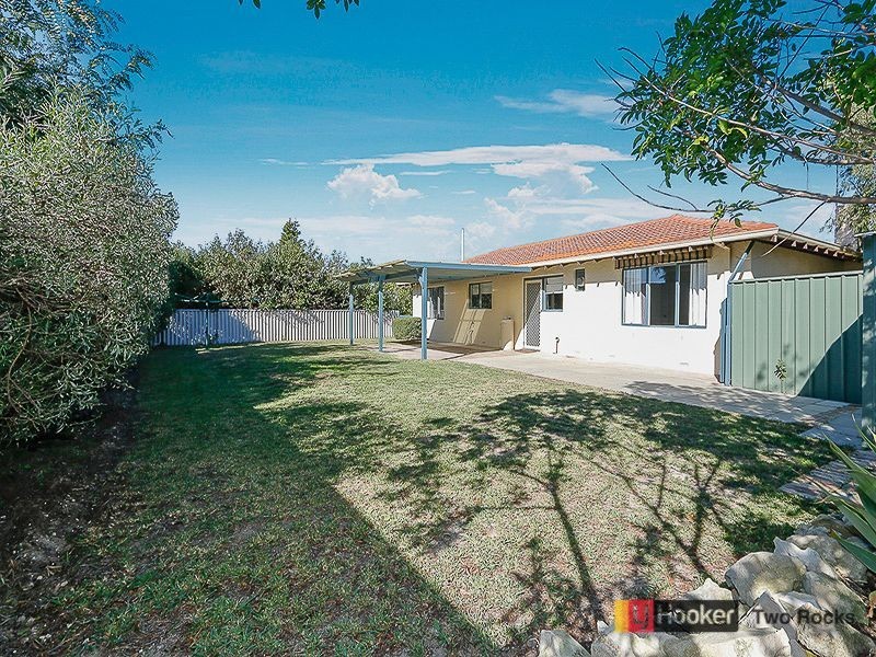 18 Hutt Court, Two Rocks WA 6037