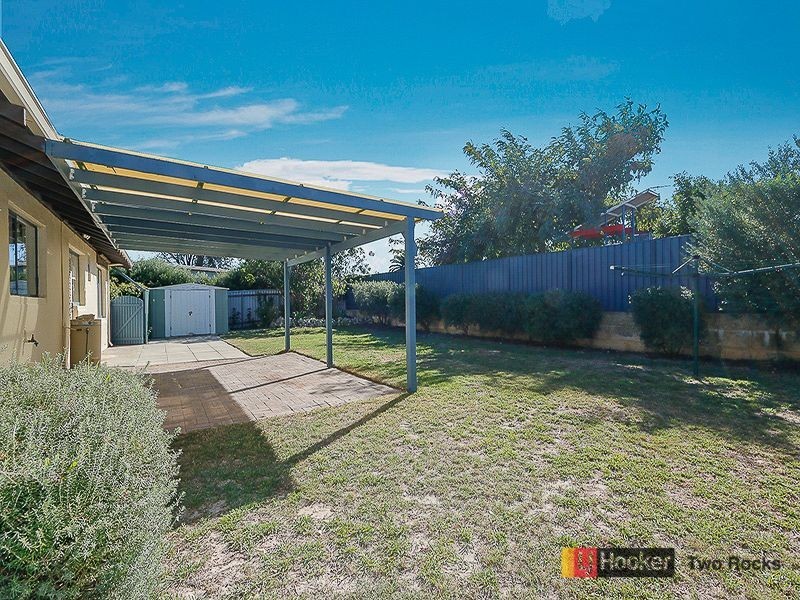 18 Hutt Court, Two Rocks WA 6037
