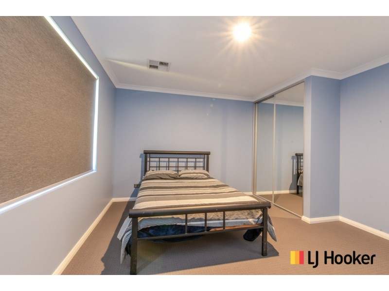 11 Snapper Way, Two Rocks WA 6037