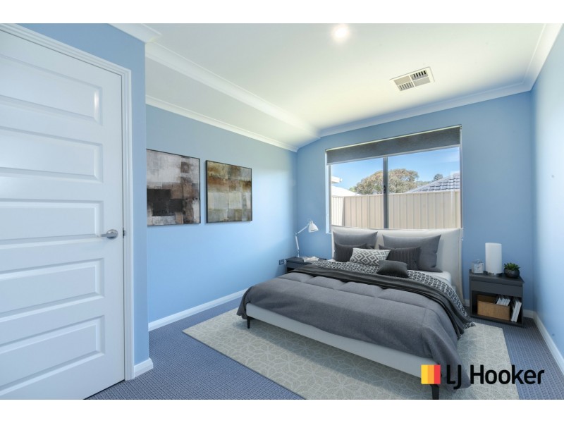 11 Snapper Way, Two Rocks WA 6037