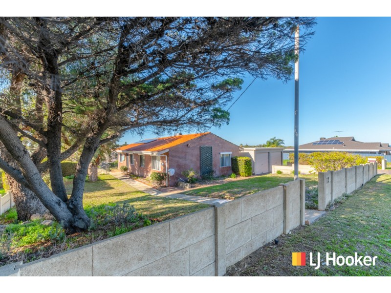 12 Evans Place, Two Rocks WA 6037