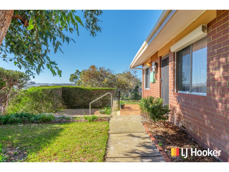 12 Evans Place, Two Rocks WA 6037