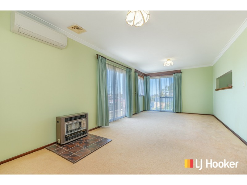 12 Evans Place, Two Rocks WA 6037