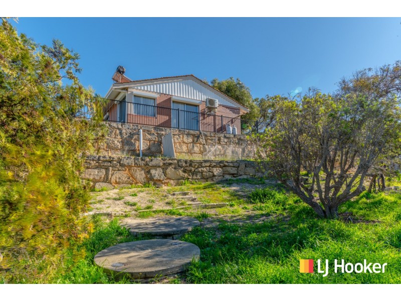 12 Evans Place, Two Rocks WA 6037