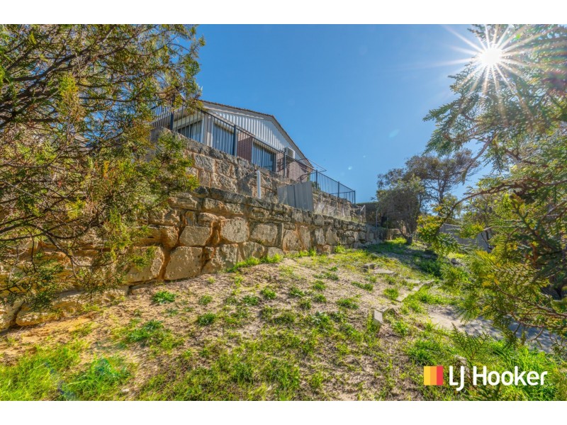 12 Evans Place, Two Rocks WA 6037