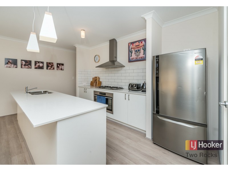 12 Abalone View, Two Rocks WA 6037