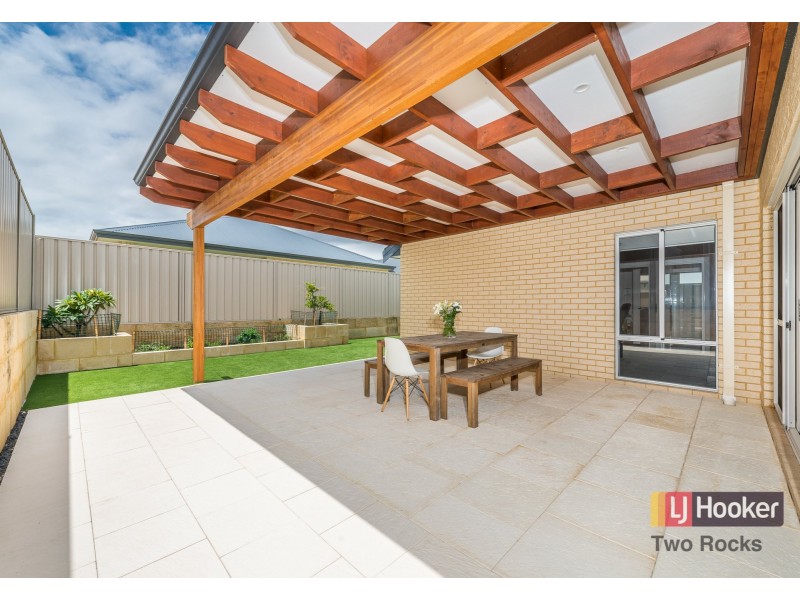 12 Abalone View, Two Rocks WA 6037