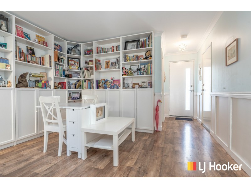 8 Dhufish Way, Two Rocks WA 6037