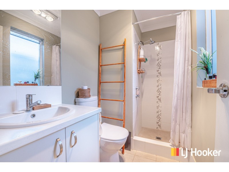 8 Dhufish Way, Two Rocks WA 6037