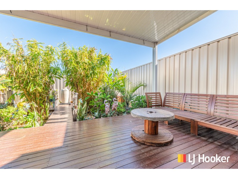 8 Dhufish Way, Two Rocks WA 6037