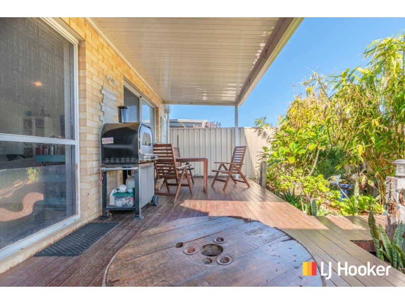 8 Dhufish Way, Two Rocks WA 6037
