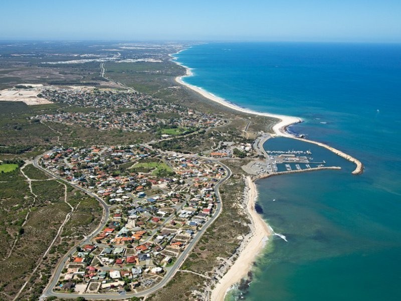 8 Dhufish Way, Two Rocks WA 6037