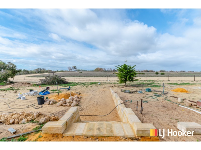 312 Tamarisk Drive, Gabbadah WA 6041