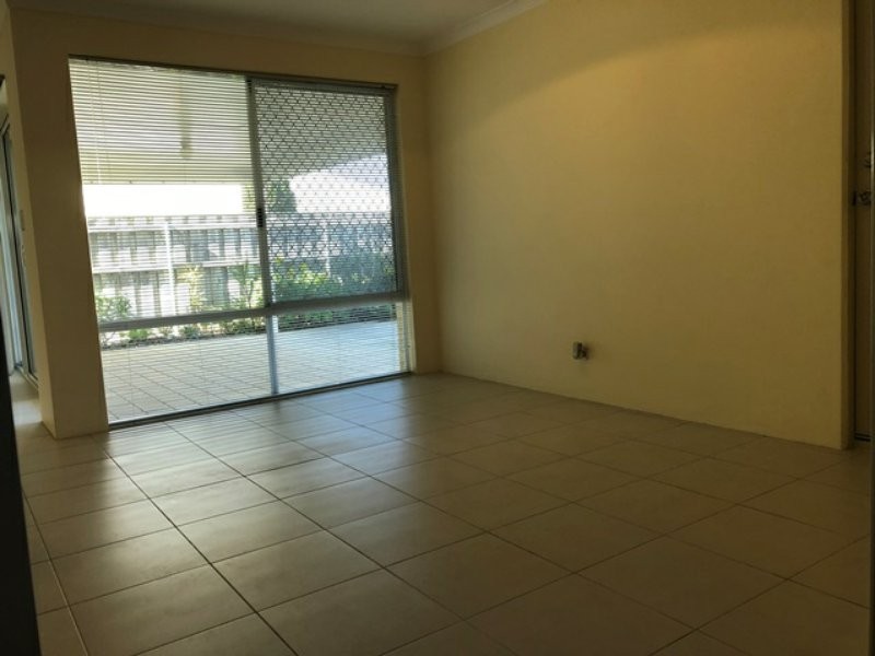 11 Parkbeach Street, Yanchep WA 6035