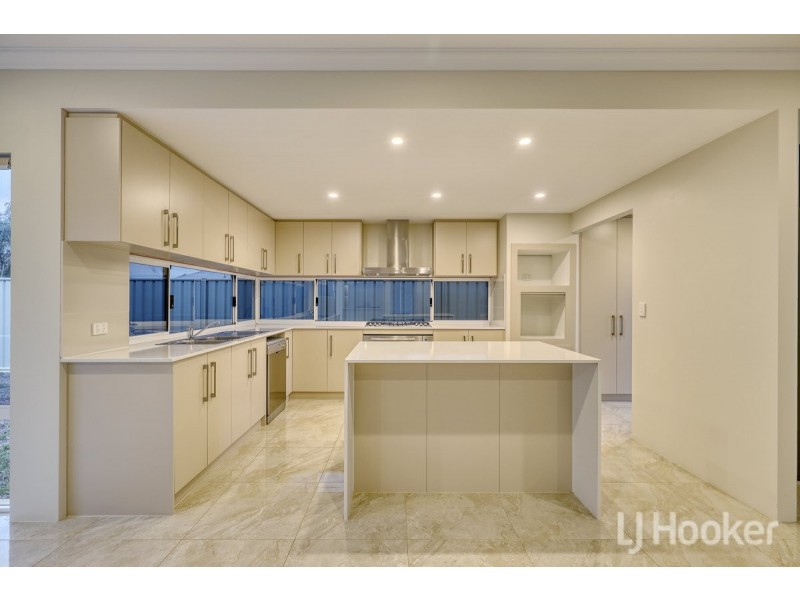 7 Summerhome Parade, Yanchep WA 6035