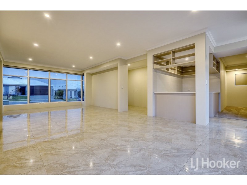 7 Summerhome Parade, Yanchep WA 6035