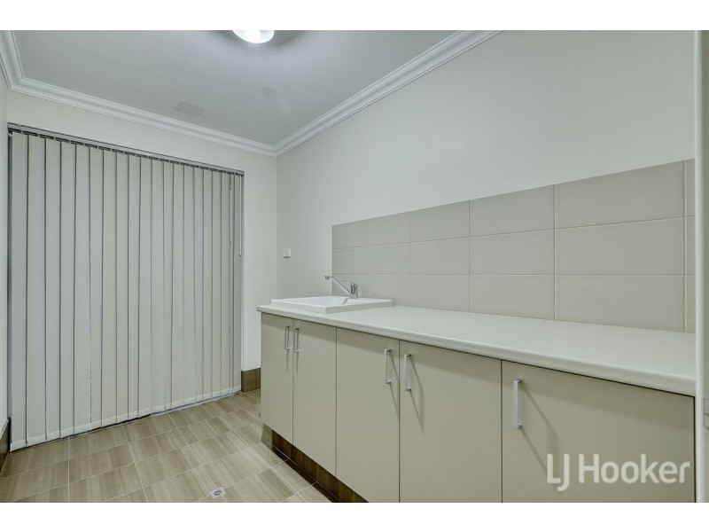 7 Summerhome Parade, Yanchep WA 6035