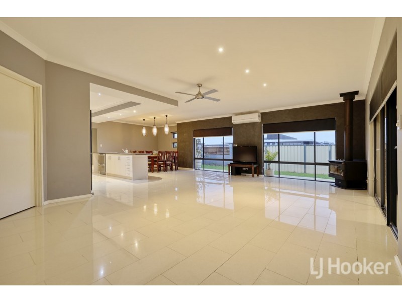 47 Grampians Loop, Yanchep WA 6035