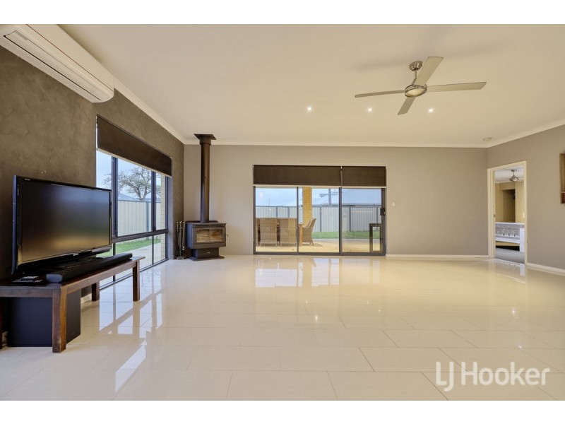 47 Grampians Loop, Yanchep WA 6035