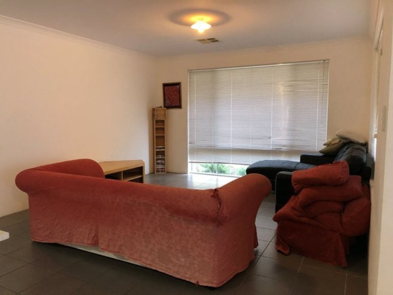 15 Llewellyn Drive, Two Rocks WA 6037