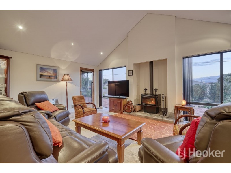 2 Oldham Way, Yanchep WA 6035