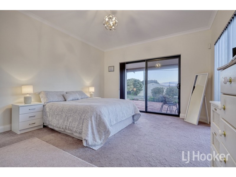 2 Oldham Way, Yanchep WA 6035