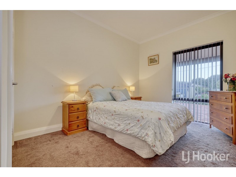 2 Oldham Way, Yanchep WA 6035