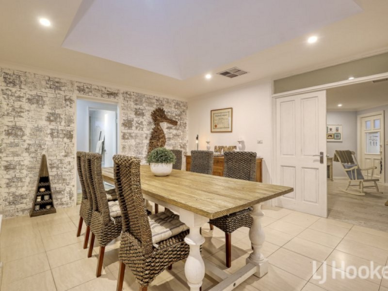 4 Tarwhine Turn, Yanchep WA 6035