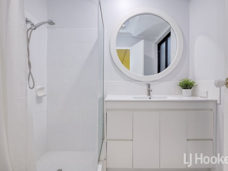 4 Tarwhine Turn, Yanchep WA 6035