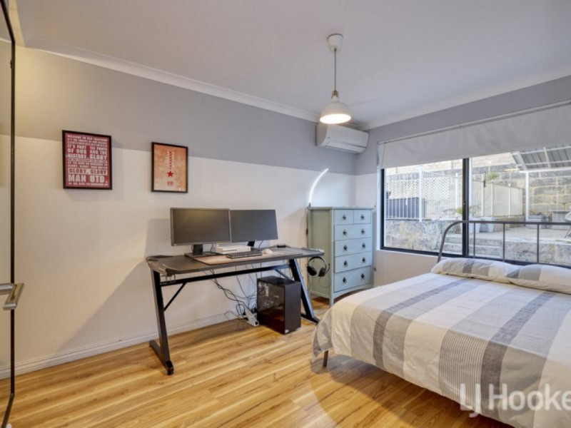 4 Tarwhine Turn, Yanchep WA 6035