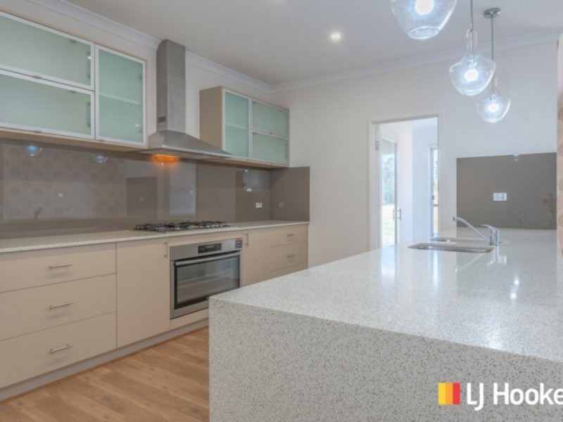 2 Elderberry Link, Two Rocks WA 6037