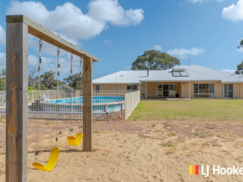 2 Elderberry Link, Two Rocks WA 6037