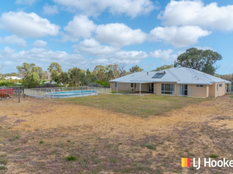 2 Elderberry Link, Two Rocks WA 6037