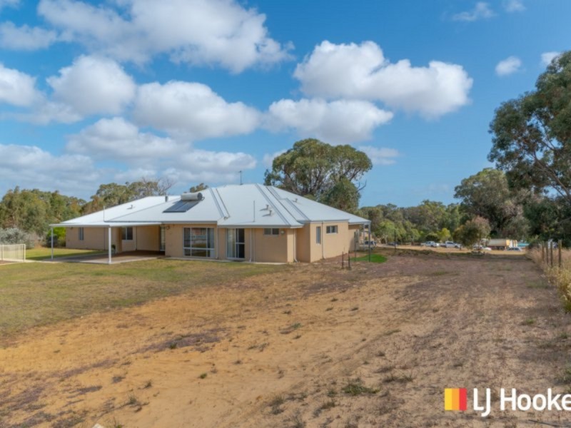 2 Elderberry Link, Two Rocks WA 6037