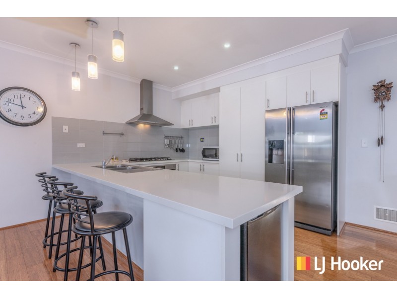 4 Leeway Loop, Alkimos WA 6038