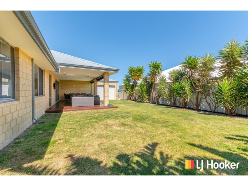 4 Leeway Loop, Alkimos WA 6038