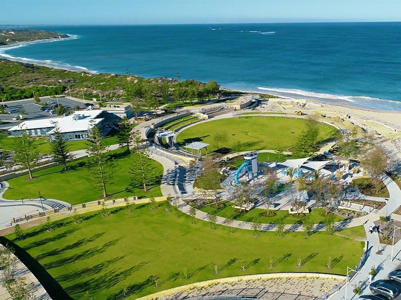 4 Leeway Loop, Alkimos WA 6038