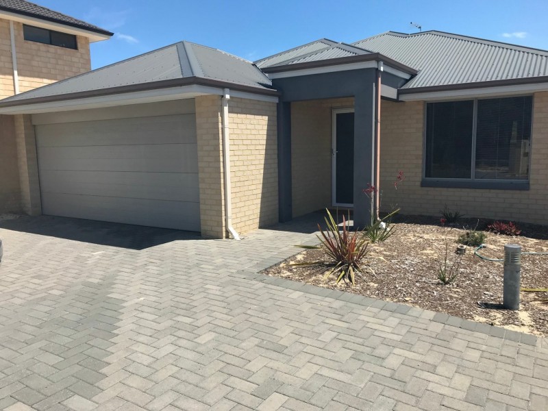 61a Flagtail Outlook, Yanchep WA 6035