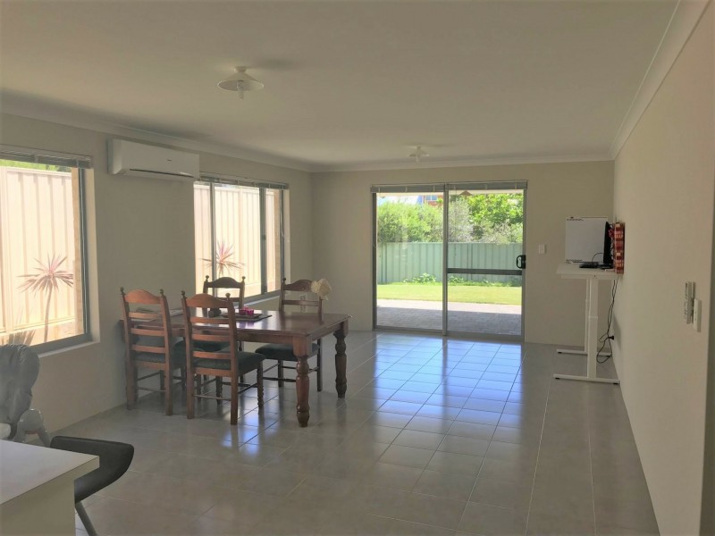 61a Flagtail Outlook, Yanchep WA 6035