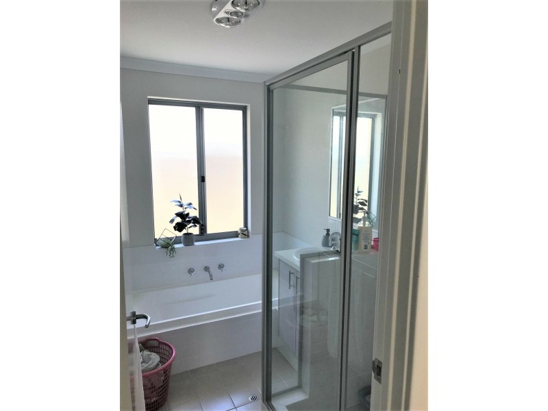 61a Flagtail Outlook, Yanchep WA 6035