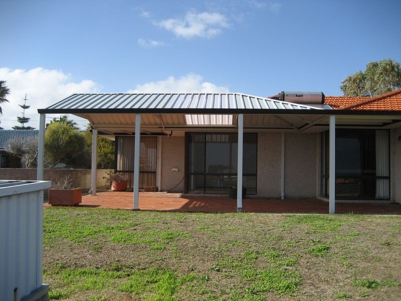 9 Chester Avenue, Two Rocks WA 6037