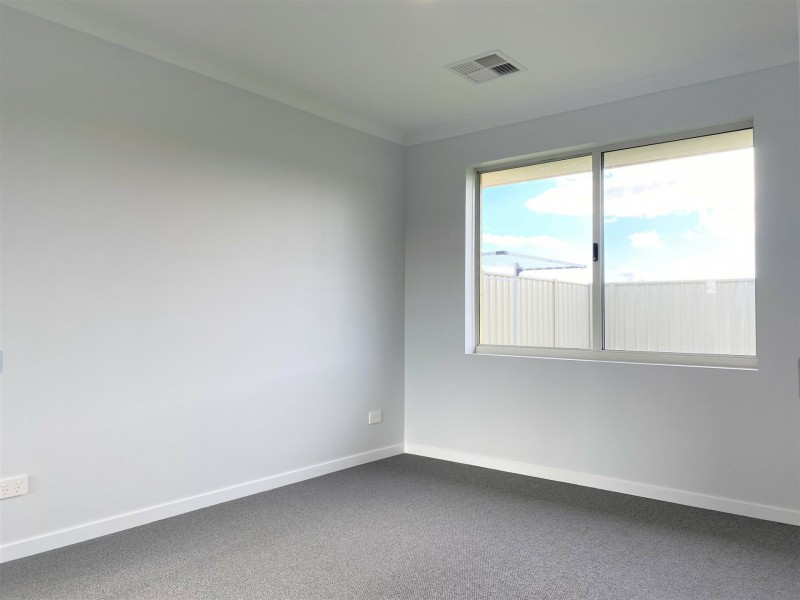 57 Parktree Avenue, Yanchep WA 6035