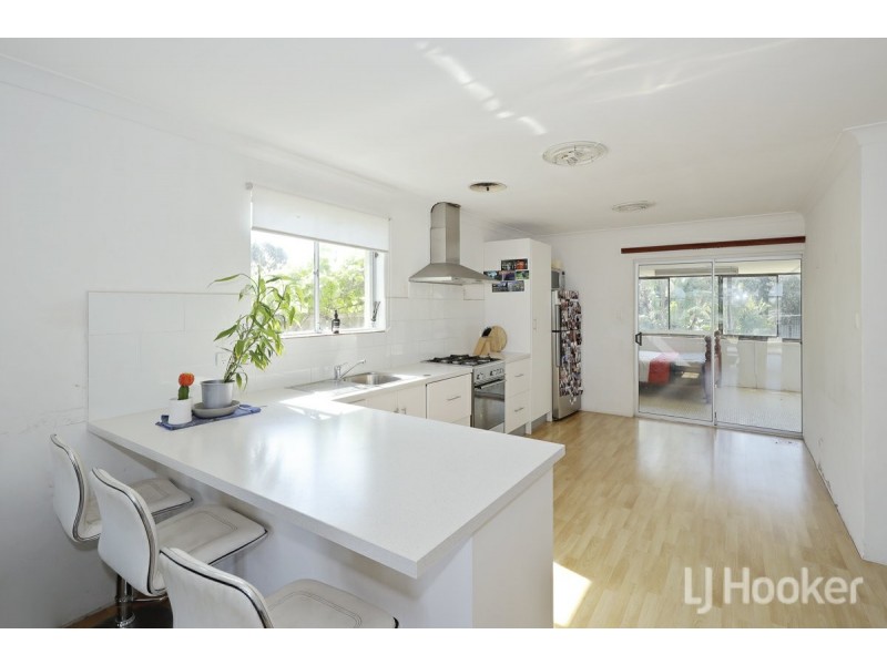 7 Mitchell Place, Two Rocks WA 6037