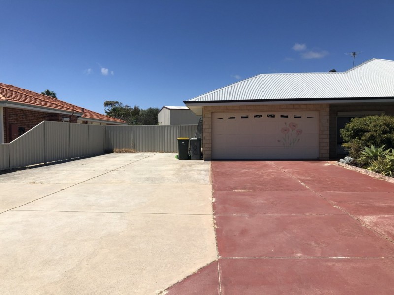 8 Mousehole Crescent, Yanchep WA 6035