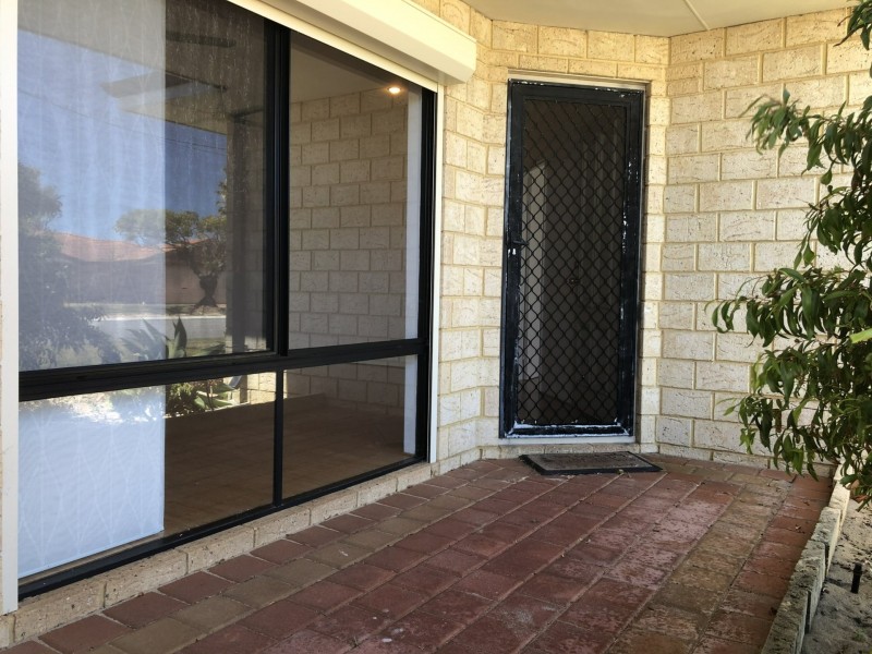 8 Mousehole Crescent, Yanchep WA 6035