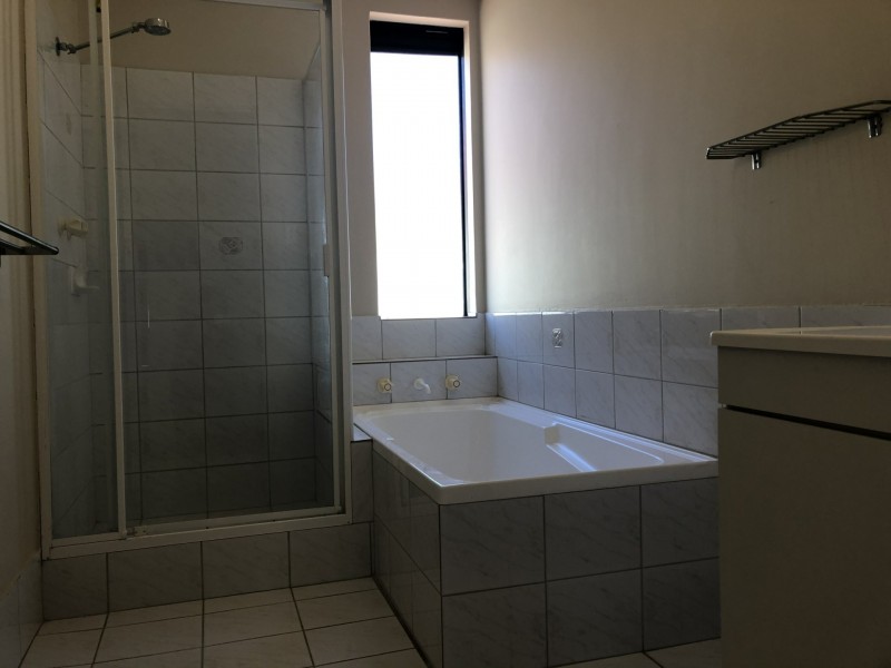 8 Mousehole Crescent, Yanchep WA 6035