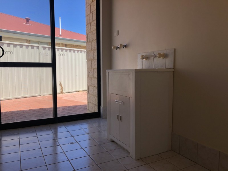 8 Mousehole Crescent, Yanchep WA 6035