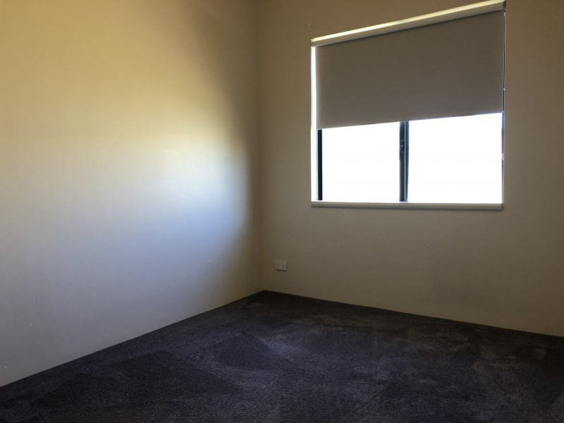 8 Mousehole Crescent, Yanchep WA 6035