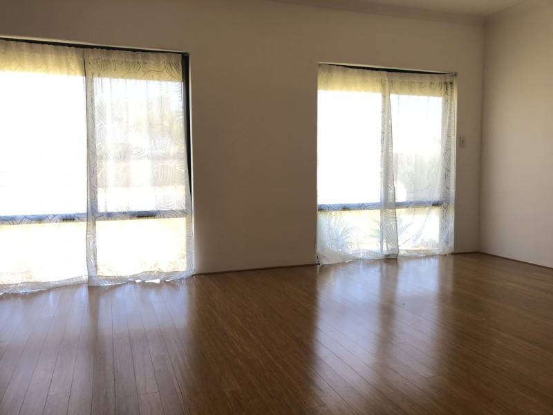 8 Mousehole Crescent, Yanchep WA 6035