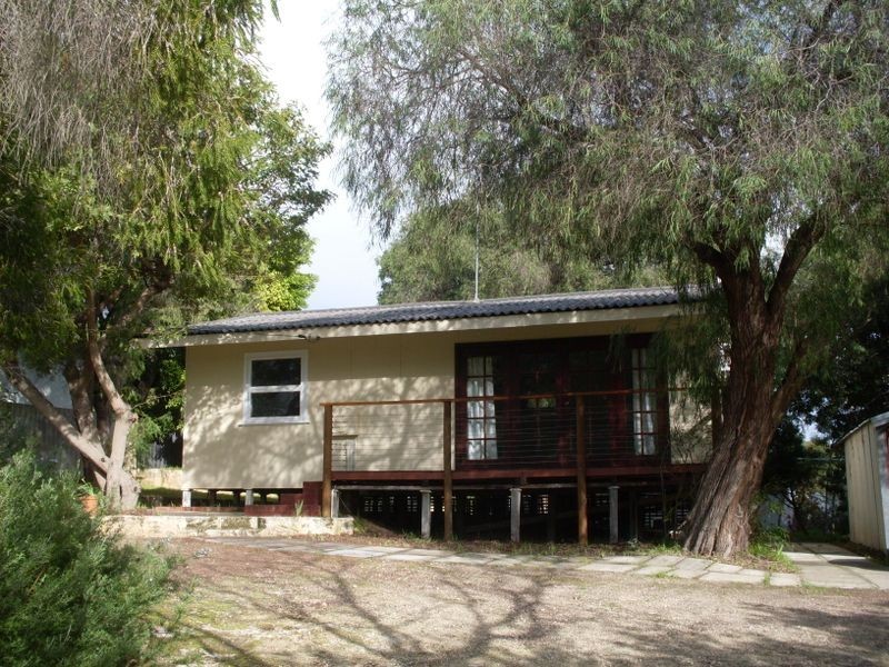 3 Walker Street, Yanchep WA 6035